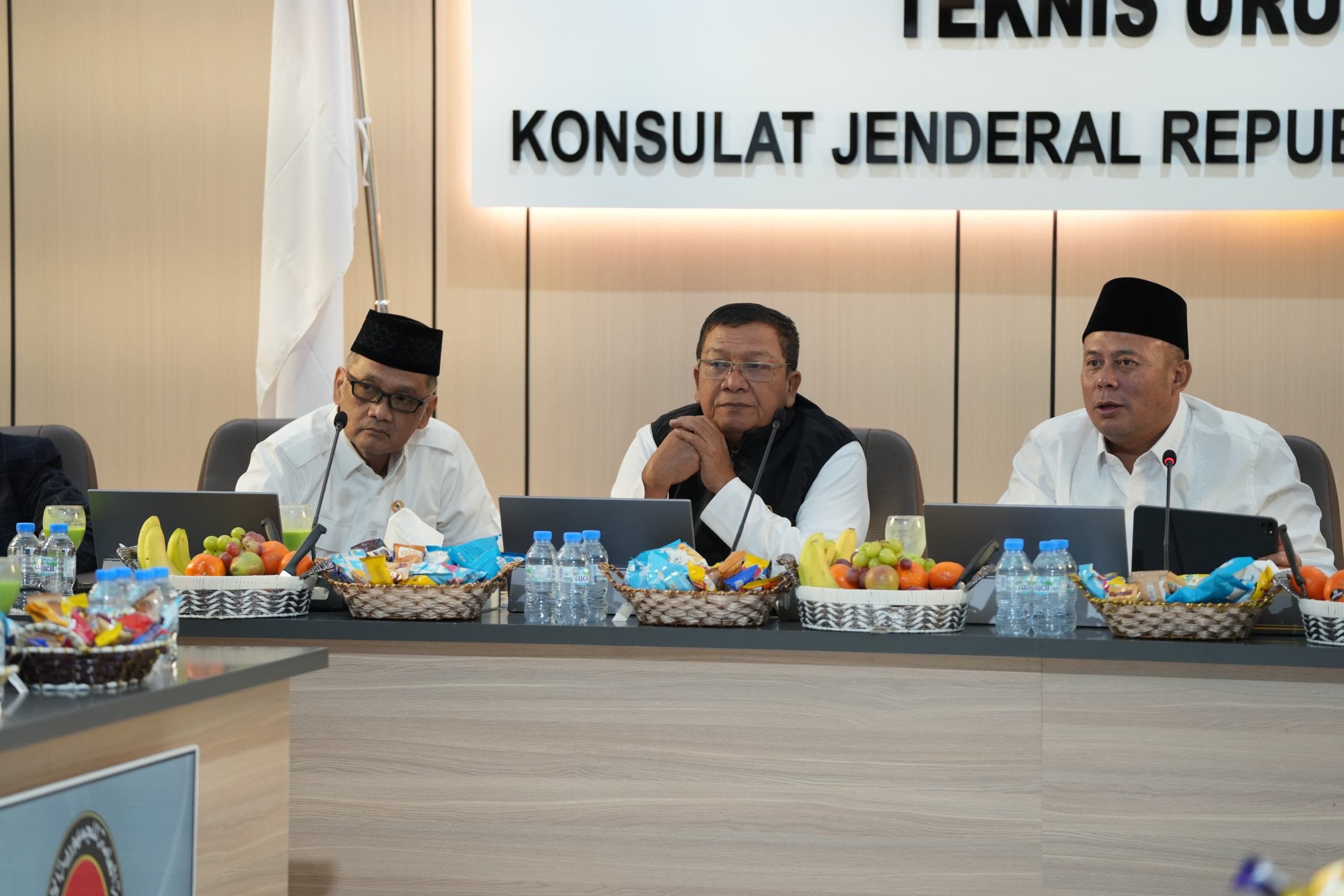 Kepala BP Haji Hadiri Rapat Persiapan Layanan Armuzna
